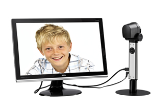 Bild på PILOT med skärm visande en pojkes ansikte